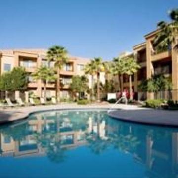 Hotel Courtyard
