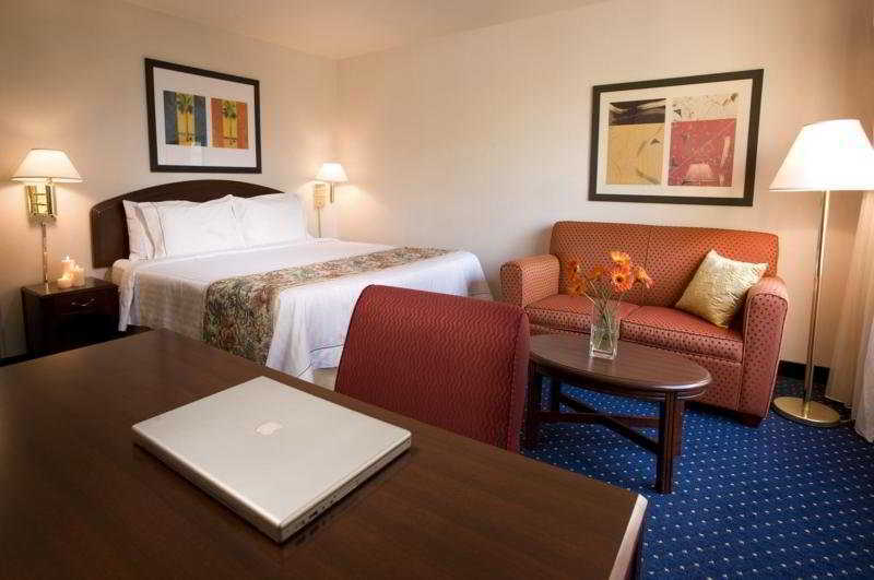 Courtyard Hotel Palm Desert